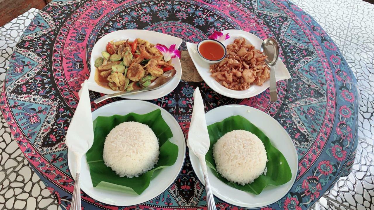 فندق Hug Rimtharn Ban Khao Klom المظهر الخارجي الصورة