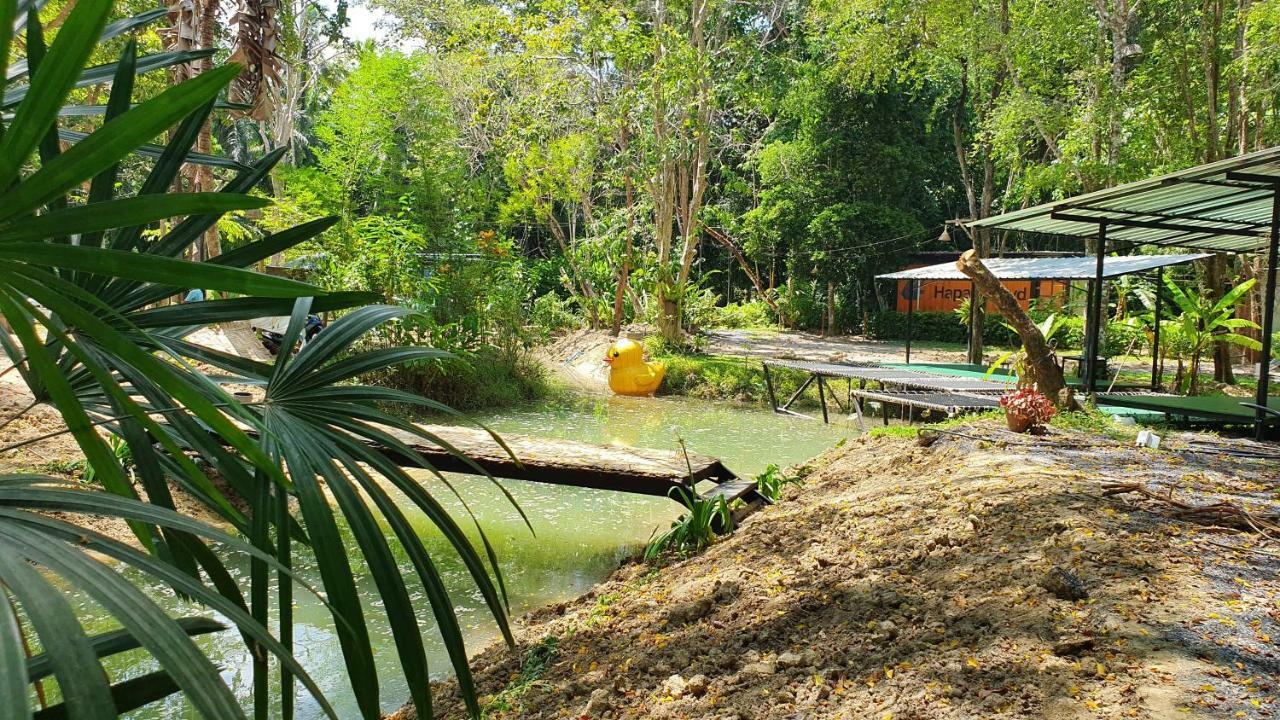 فندق Hug Rimtharn Ban Khao Klom المظهر الخارجي الصورة